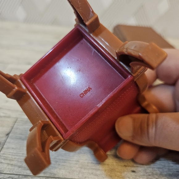 Fisher-Price Loving Family Dollhouse Brown Dining Room Table 1 Red Chair Set - Picture 5 of 7